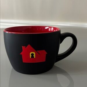 Disney Home Alone Oversized Mug in Red & Black New in Orignal Packaging!